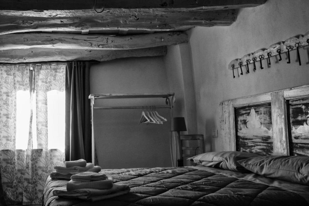 Bed and Breakfast Viandanti, Artisti E Sognatori à Comano  Extérieur photo